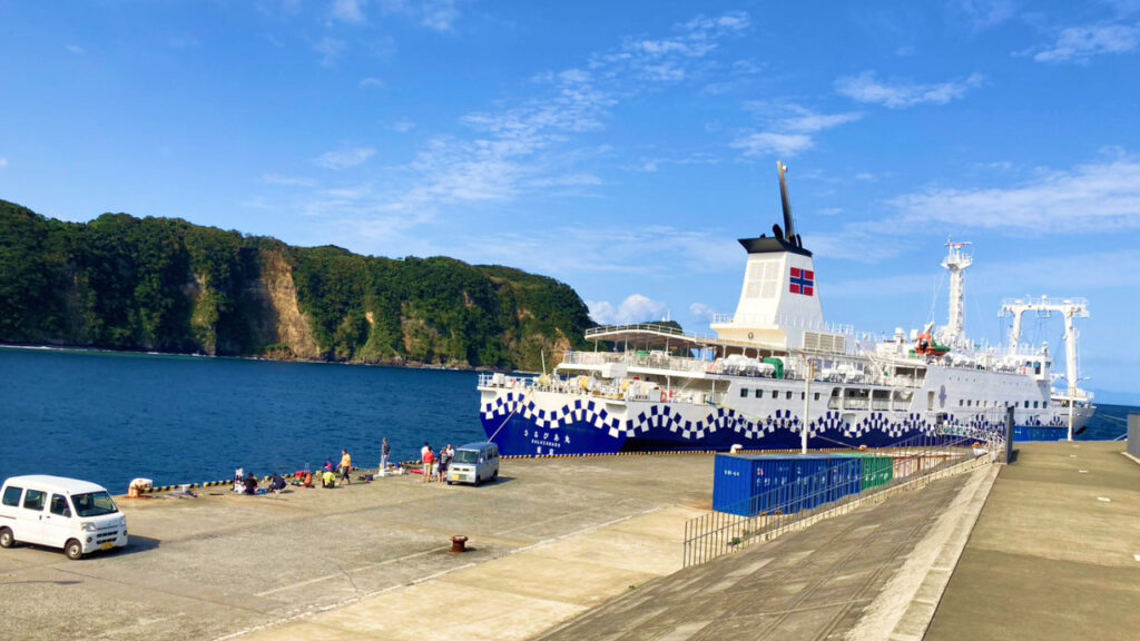 伊豆大島の港